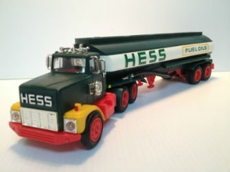1977 Hess Fuel Oil Tanker Hess Holiday Toys