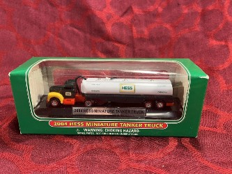 2004 Hess Miniature Tanker Truck: The 40th Anniversary Mini The Minis