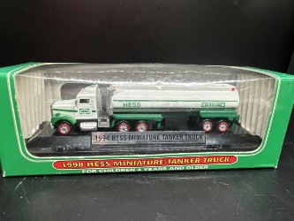 1998 1998 Hess Miniature Tanker Truck: The First Hess Mini